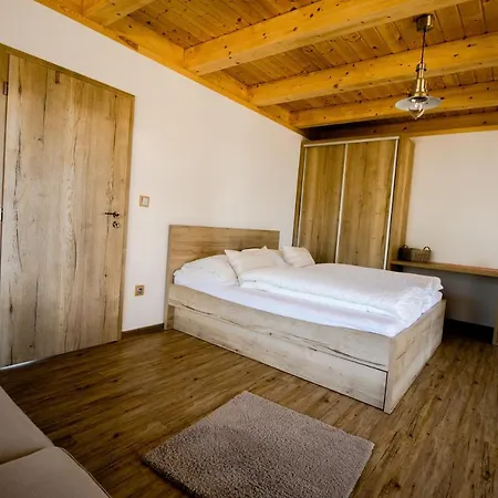 Roubenka Valachy Apartment *